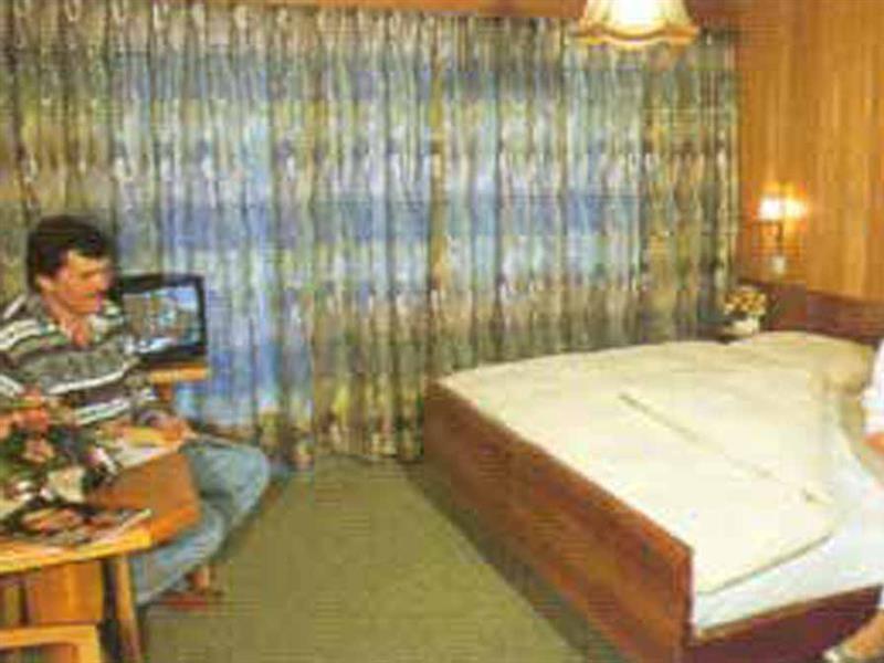 Hotel Alpha Саас-Грунд Екстериор снимка